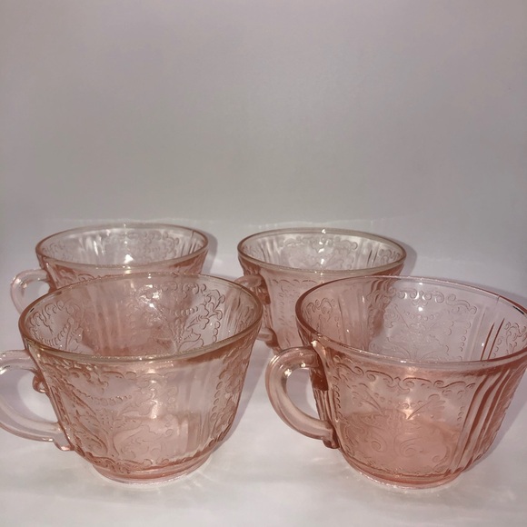 Vintage Pink Depression Glass Ornate Pattern Mugs Cups Set Of 4 - Picture 2 of 6